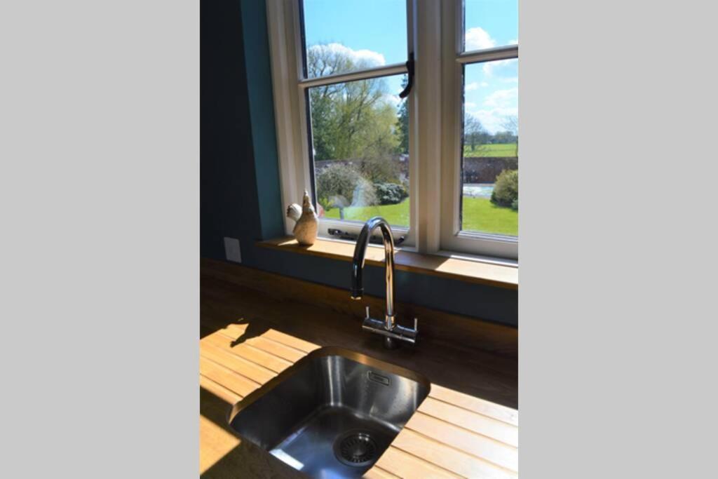 Cockloft Romantic Countryside Hideaway Bishops Cannings المظهر الخارجي الصورة