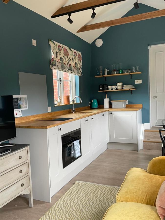 Cockloft Romantic Countryside Hideaway Bishops Cannings المظهر الخارجي الصورة